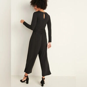 🔥HOST PICK🔥Zara Trafaluc/ Black jumpsuit/ V-neck/ Size US  S